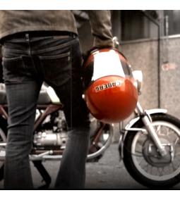 CABERG: Az olasz bukósisak 1974 óta